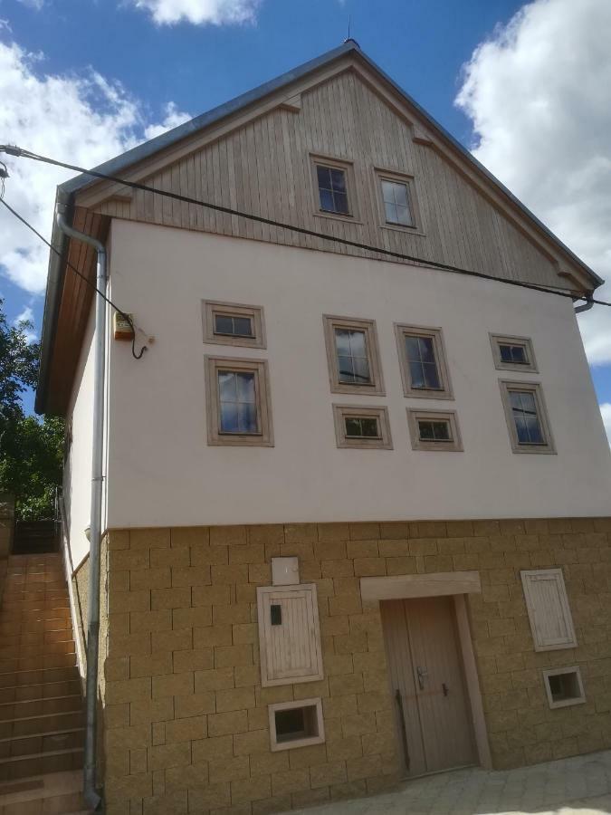 Ubytovani U Krizu Bulhary Buitenkant foto